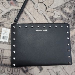 Michael Kors Jet Set Travel XL Zip Clutch